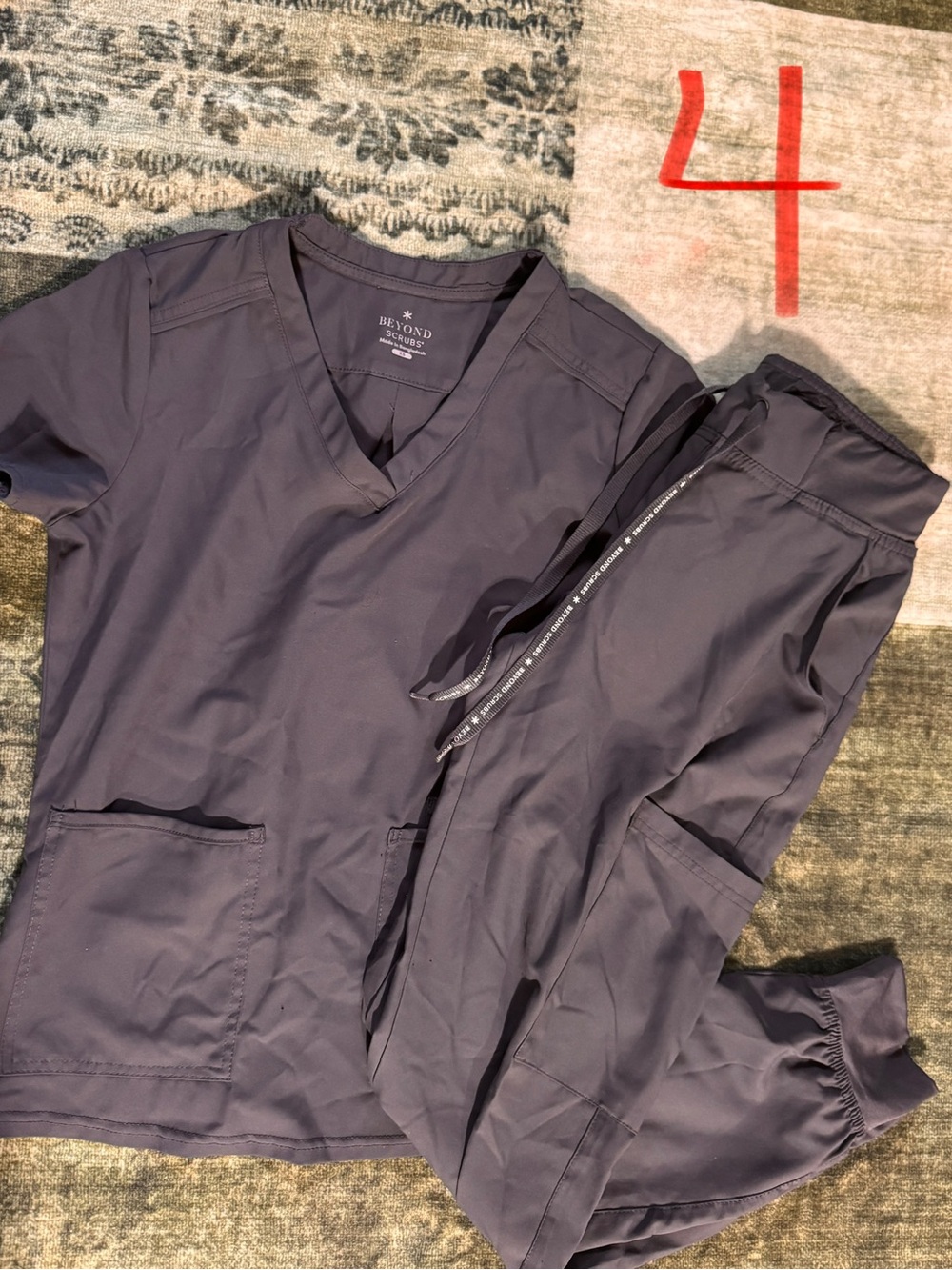 Beyond Scrubs Women's V-Neck Scrub Set in Charcoal